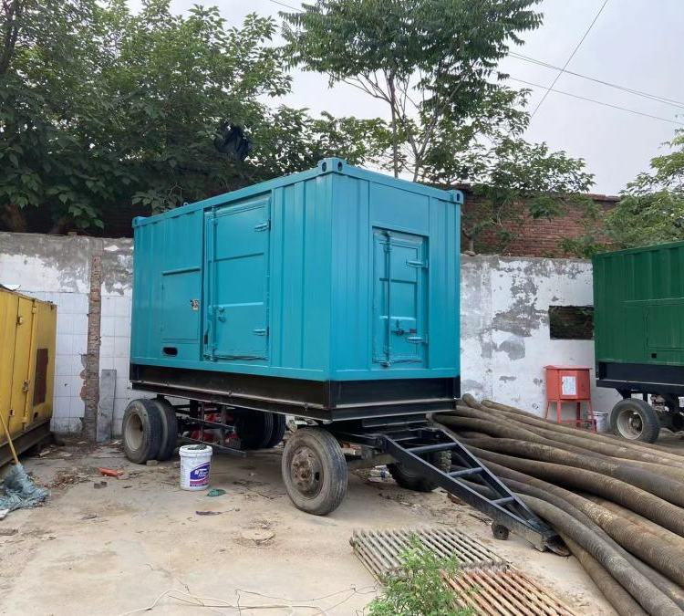 东澳镇柴油发电机机组的控制器是如何操作使用的?